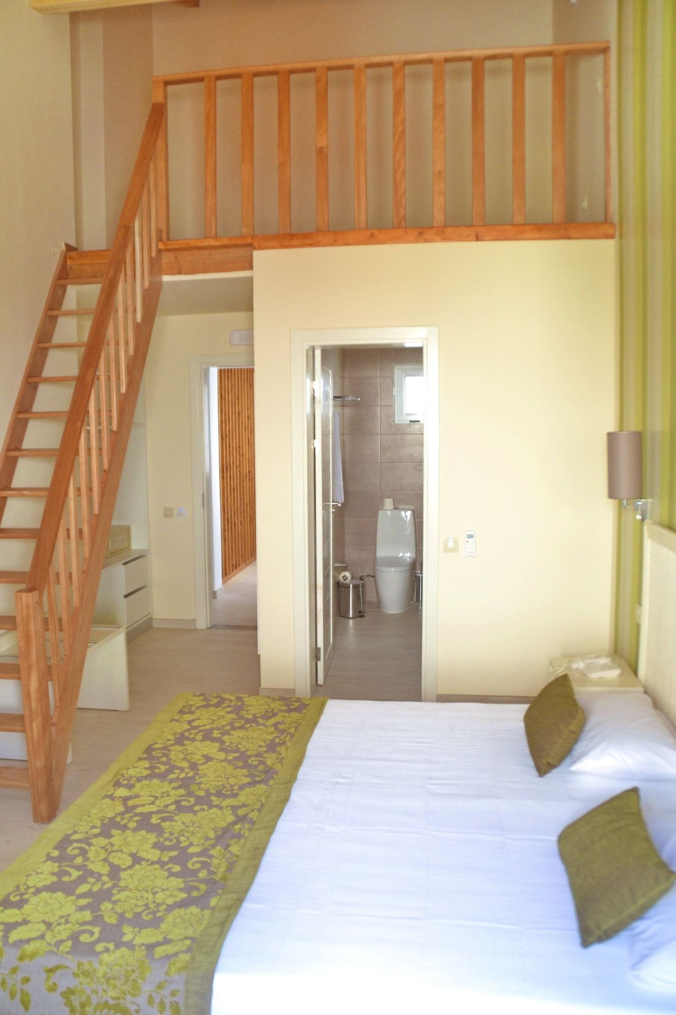 Ouril Hotel Julia Santa Maria Esterno foto