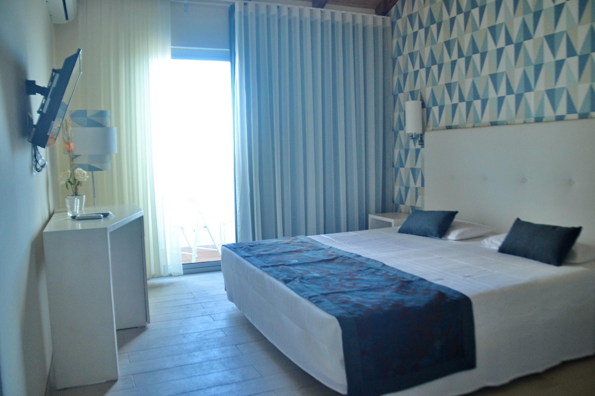 Ouril Hotel Julia Santa Maria Esterno foto
